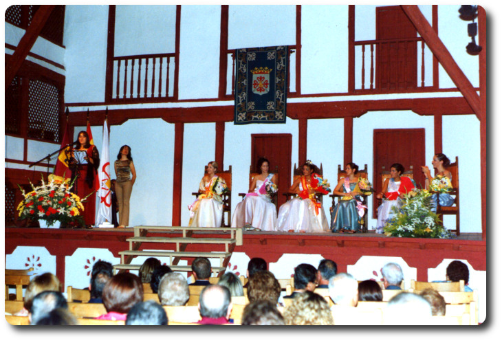 Pregón de Ferias y Fiestas de Almagro, 2001. Corral de Comedias